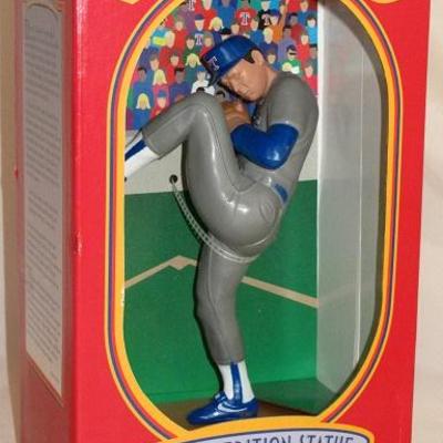 The Hartland Collection Nolan Ryan All-Star Pitcher Limited Edition Statue