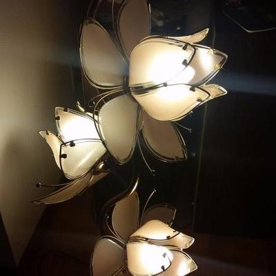 glass floral lamp