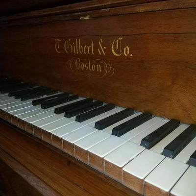 Rare T. Gilbert & Co. Boston square organ piano!