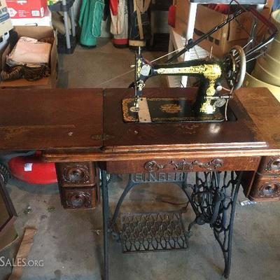 Singer Treadle sewing machine 