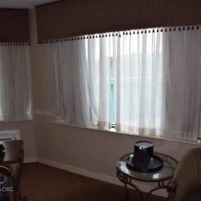 Room 421