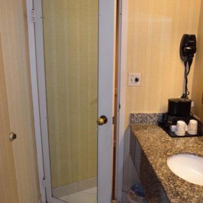 Room 812