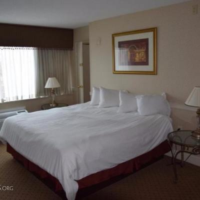 Suite 418