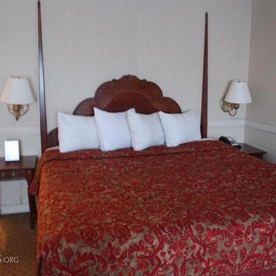 Room 915