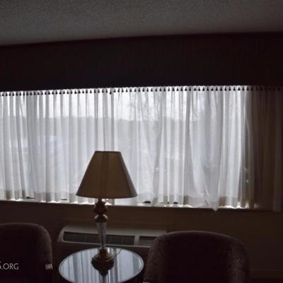 Room 811