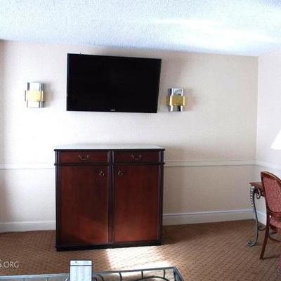 King Suite 403