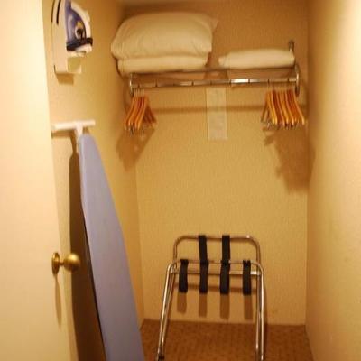 Executive Suite 903