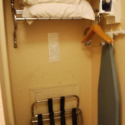 Room 902