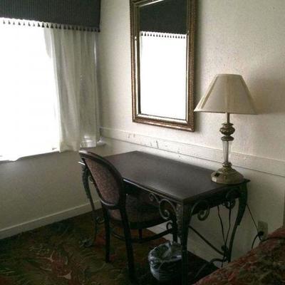 Room Contents 305