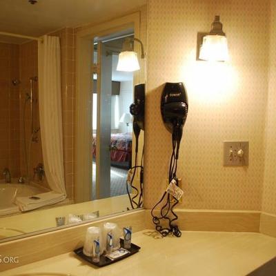 King Suite 403