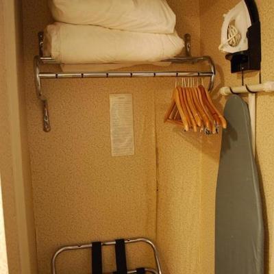 Room 906