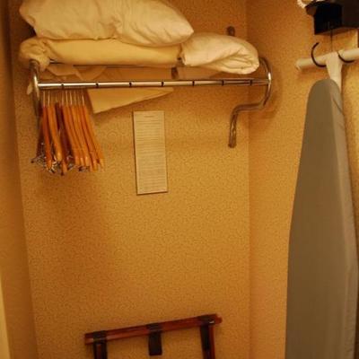 Room 819