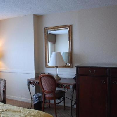 Room 823