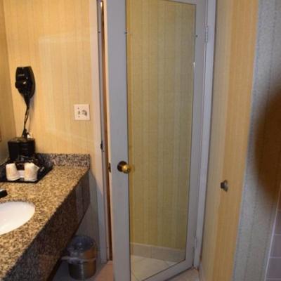Room 718