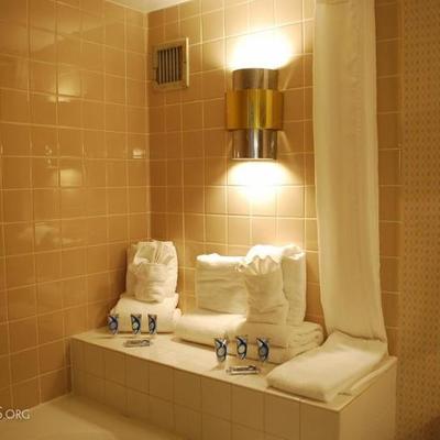 King Suite 403