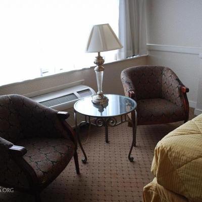 Room 818