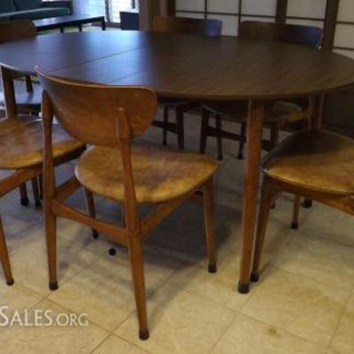 AVT012 Vintage Mid-Century Dining Table & Six Chairs
