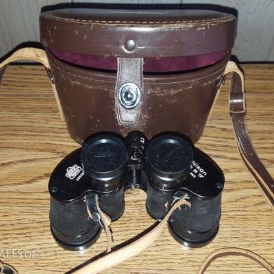 AV032 Vintage Nikon Binoculars Model 453287, Case
