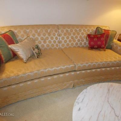 Sherrel sofa from Southeastern Galleries
$480
88 X 33 X 25