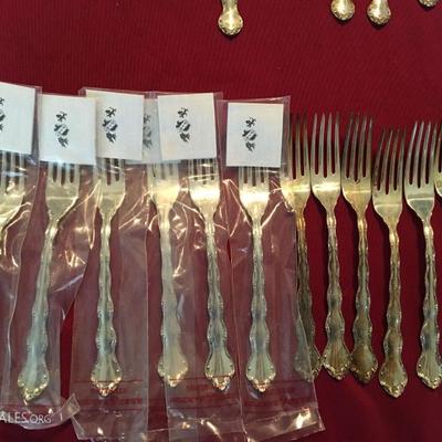 Reed and Barton Sterling Silver Flatware Set
Service of 12
52 pc set