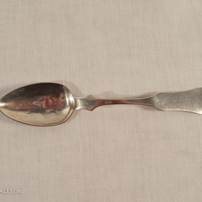 B&D Kinsey Coin Silver Teaspoon
The condition is fair as there is condition in the boat. It can be seen in the photos. It measures 5...