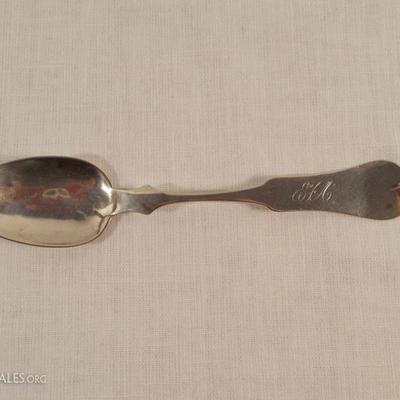 B & D Kinsey Coin Silver Teaspoon
This is engraved EFA. It is 5 Â¾â€.
$44