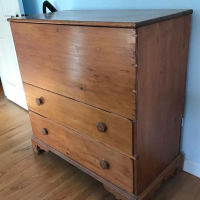 Primitive blanket chest and chest of drawers