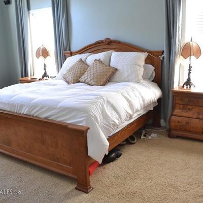 Pulaski king bedroom set