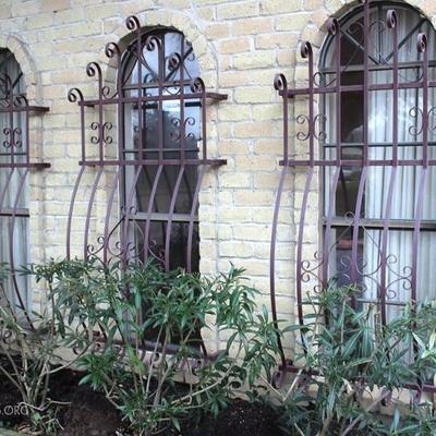Three iron window protection bar
