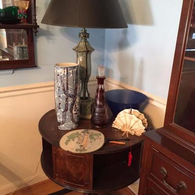 Vintage Drum Table, Lamp and Vases