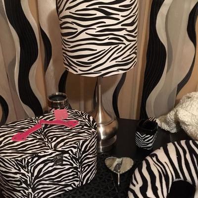 zebra accessories & decor