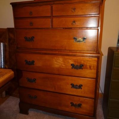 http://www.shiawasseehistory.com/omc.html
Great chest on chest Owosso solid wood dresser