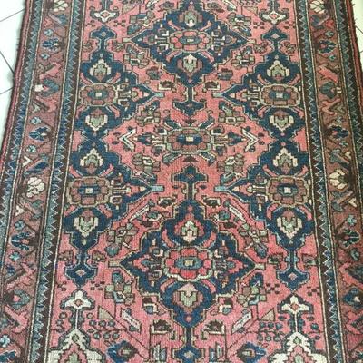 Hand knotted oriental rug 