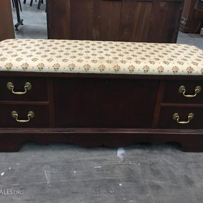 Hope chest by Lane 44x15.25x18