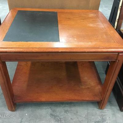 End table 27x22x20
