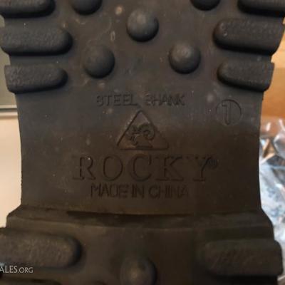Kids boot size 1