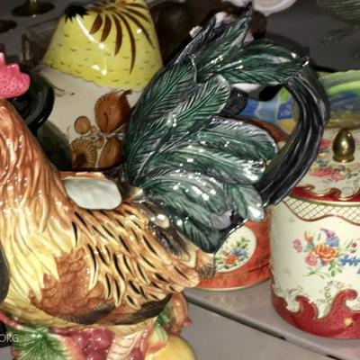 Rooster pitcher plus Garden decor and ceramic items 