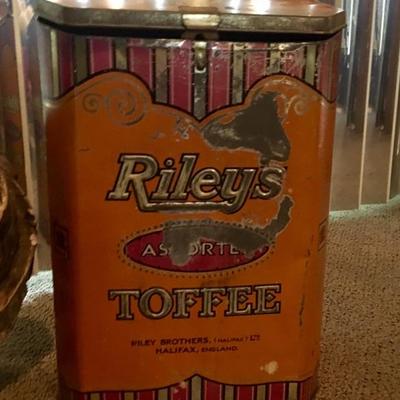 Vibtage toffee tin