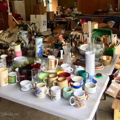 Kitchen mugs, dishes, pans and pots