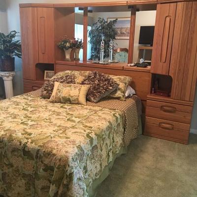 Queen Bed with Wood Bedroom Wall Unit (Like New)