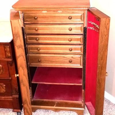 Jewelry cabinet
