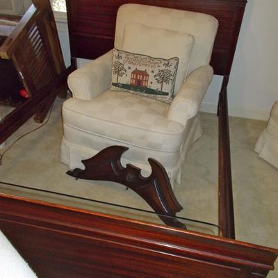 Double sleigh bed SOLD
Heredon arm chair $75
