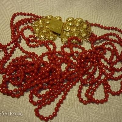 Victorian CORAL NECKLACE pure gold clasp