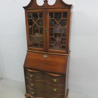 Amazing Multiple Estate Liquidation Online Auction. Over 190 items up for grabs with an opening bid of $1.00. Visit the auction website...