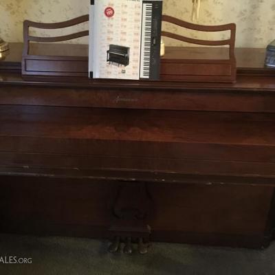 Piano in great condition 