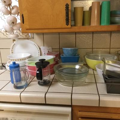 Kitchen and Pyrex 