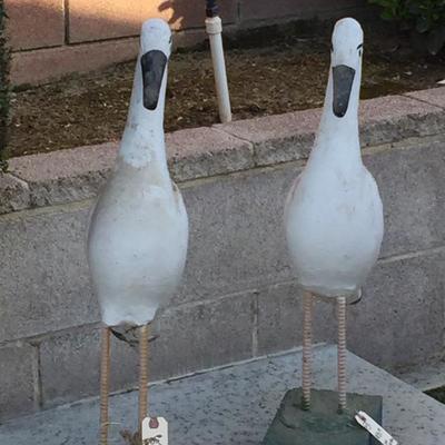 Mid Century seagulls in cement - super vintage pieces 