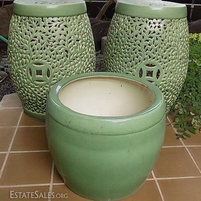 WVT011 Pair of Chartreuse Ceramic Garden Stools & Planter
