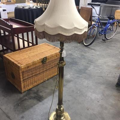 Floor lamp