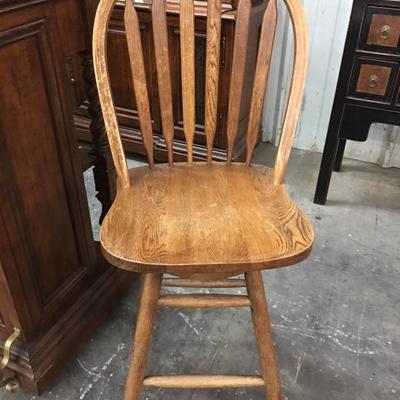 Oak swivel chair